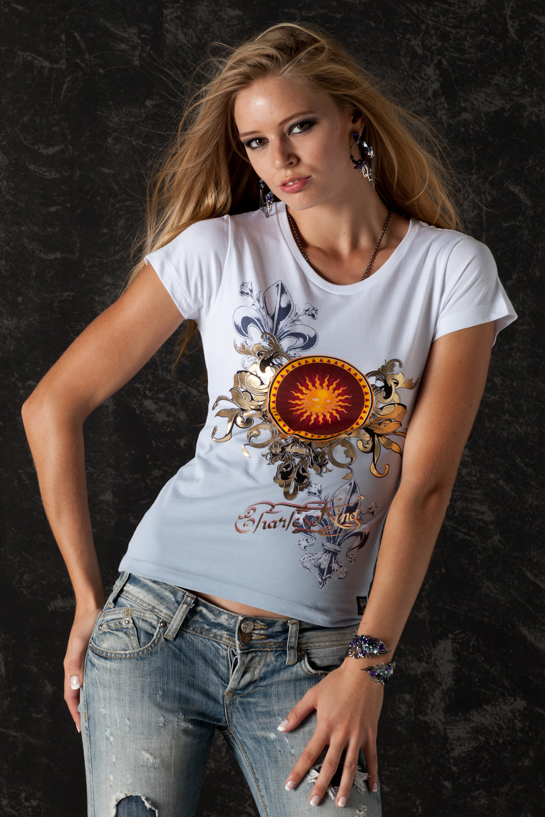 T-Shirt Golden Sun, front view